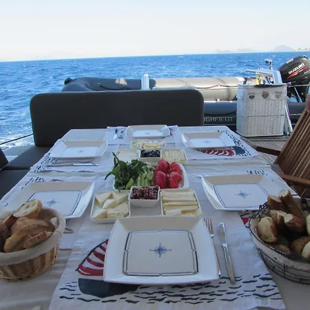 Catamaran Turkey By Louis * Bodrum